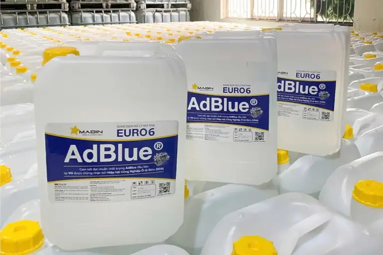 Dung-dich-xu-ly-khi-thai-adblue